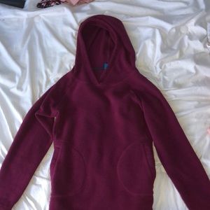very soft and comfy maroon sweatshirt